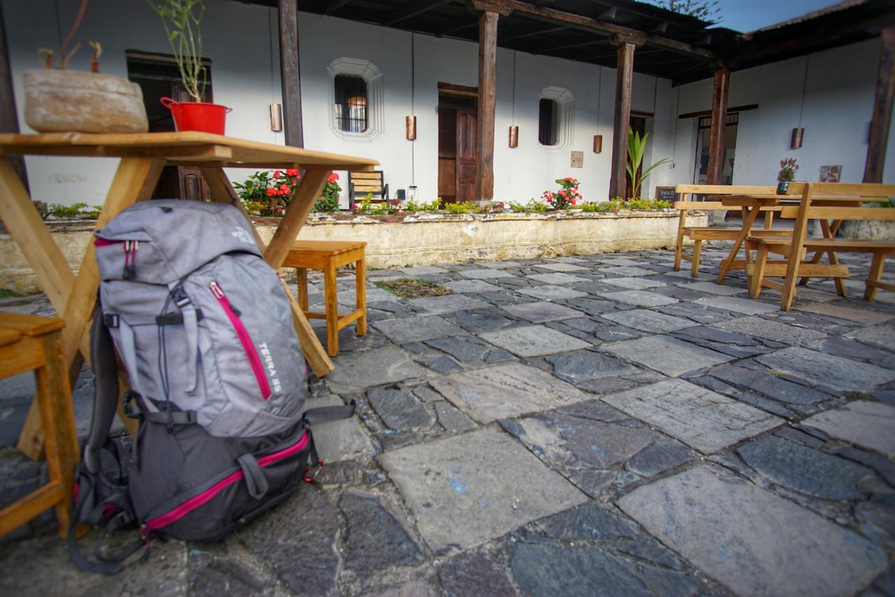 Lemon Tree Hostel Antigua Exterior photo