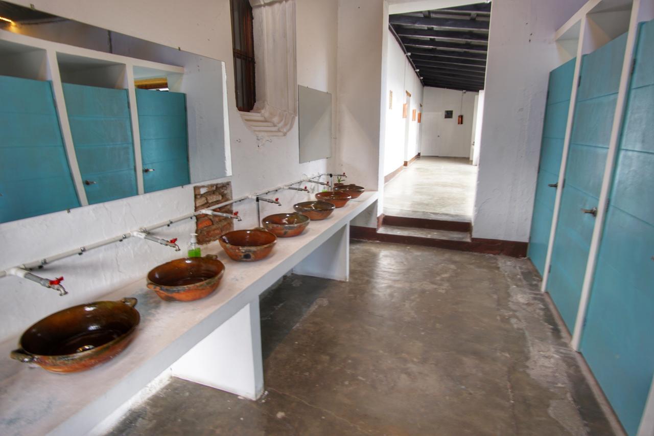 Lemon Tree Hostel Antigua Exterior photo